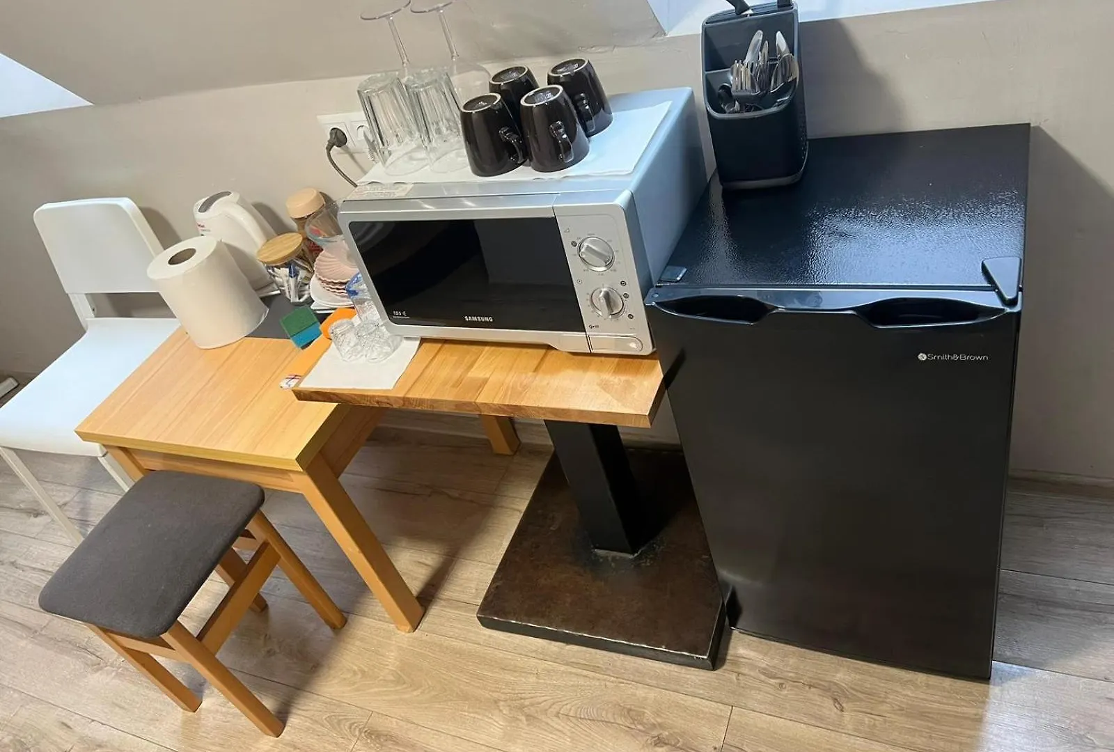 Bracka 4 Apartament contacts